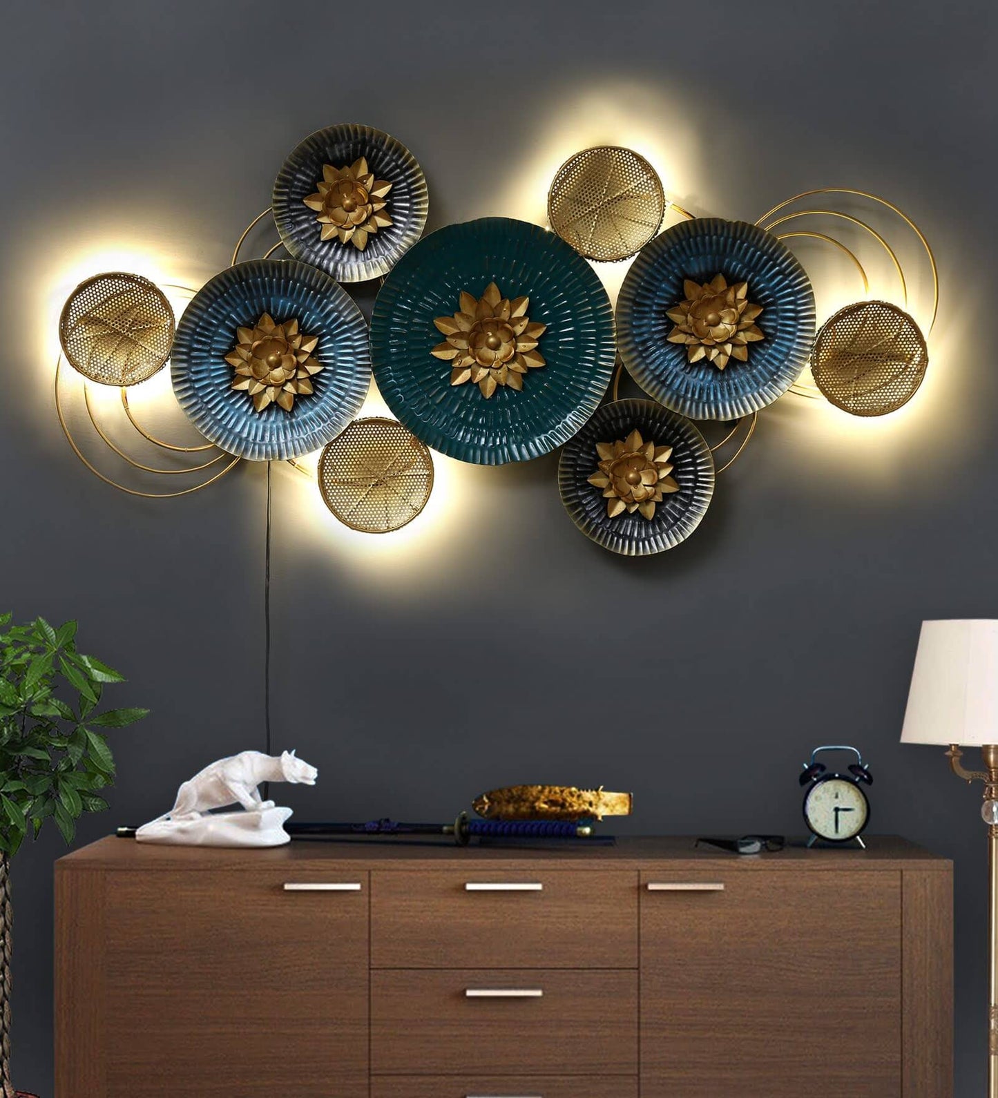 Mannu Zara | LED Zara | Modern Wall Decor zara | craft House INC+ alt text