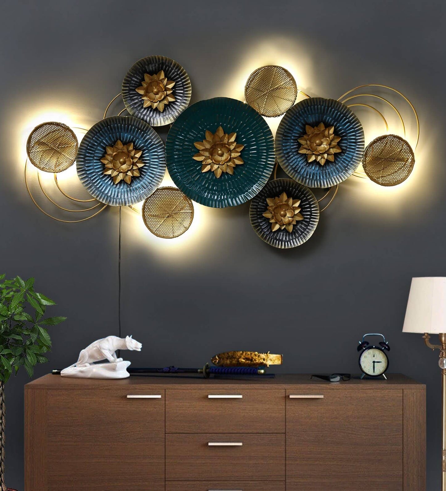 Mannu Zara | LED Zara | Modern  Wall Decor zara | craft House INC+ alt text