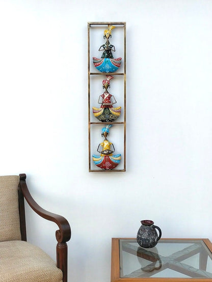 Metal Vertical Sculpture Wall Art